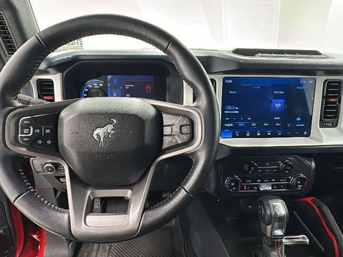 Used 2024 Ford Bronco Heritage Edition image 10