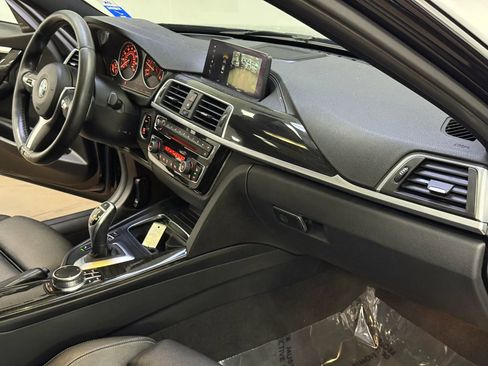 Used 2018 BMW 328d Sedan RWD image 24