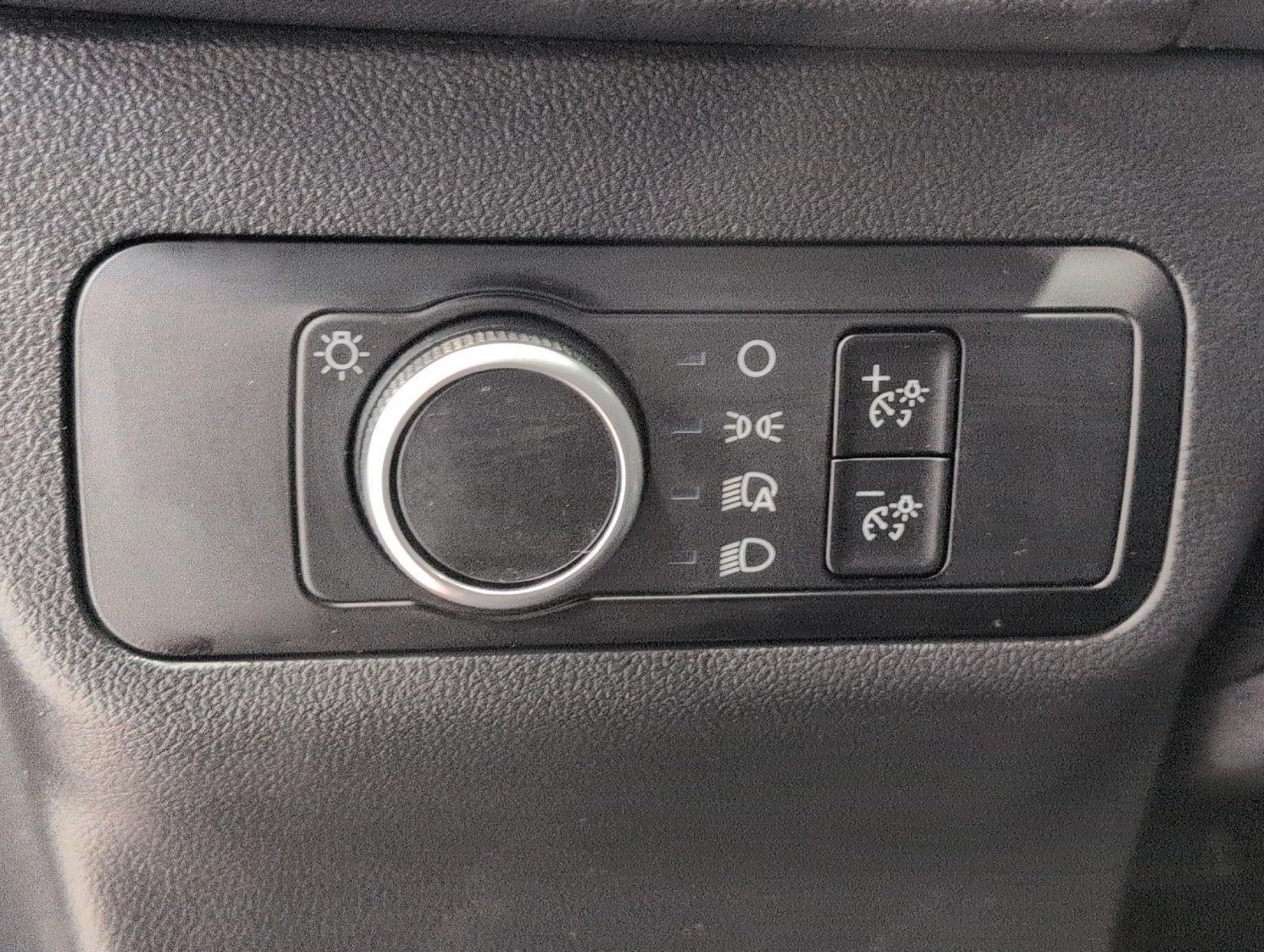 Used 2025 Ford Escape ST-Line AWD/4WD image 11