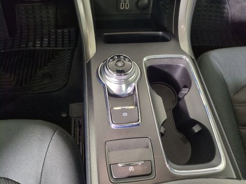 Used 2019 Ford Fusion SE image 24