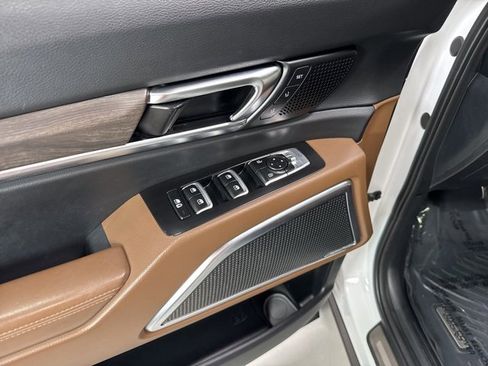 Used 2020 Kia Telluride SX w/ SX Prestige Package image 13