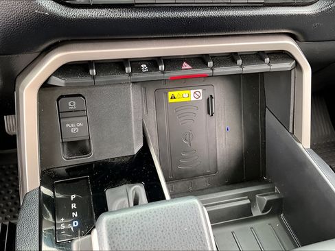 Used 2025 Toyota Tundra SR5 w/ SR5 Convenience Package AWD/4WD image 24