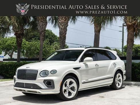 Used 2023 Bentley Bentayga Extended Wheelbase AWD/4WD image 1