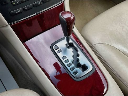 Used 2003 Lexus ES 330 w/ Premium Pkg FWD image 18
