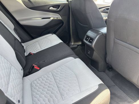 Used 2019 Chevrolet Equinox LT FWD image 12