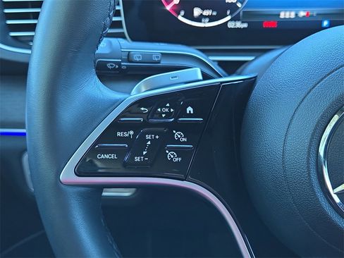 Certified 2025 Mercedes-Benz GLE 450 4MATIC image 22