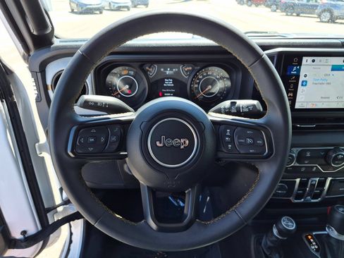 Used 2024 Jeep Wrangler Unlimited Sport AWD/4WD image 15