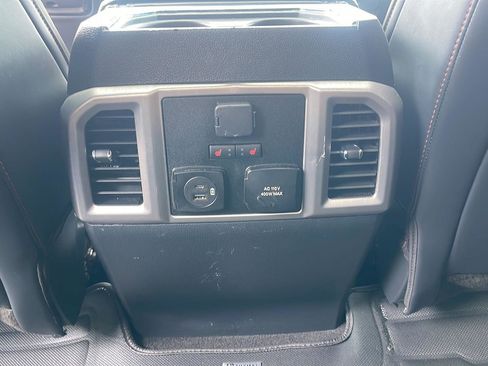 Used 2022 Ford F450 Platinum w/ FX4 Off-Road Package AWD/4WD image 25