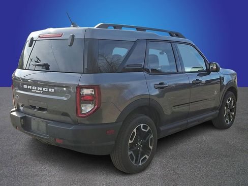 Used 2023 Ford Bronco Sport Outer Banks w/ Tech Package AWD/4WD image 4