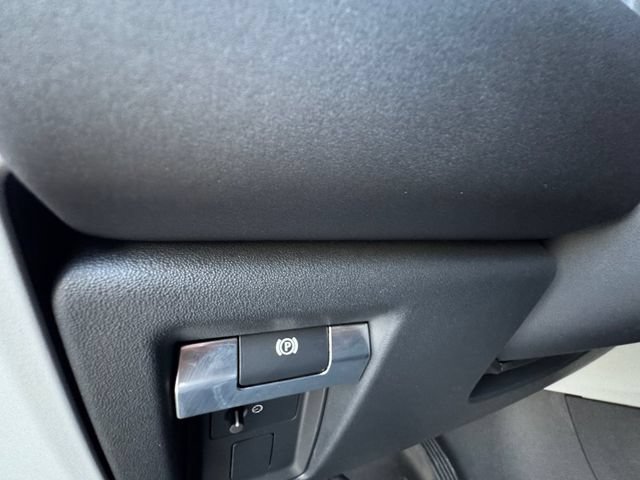 Used 2024 Land Rover Defender 110 S AWD/4WD image 6
