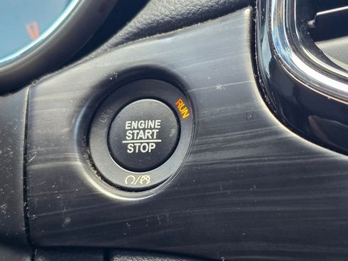 Used 2020 Jeep Grand Cherokee Laredo w/ Quick Order Package 2BN North image 22