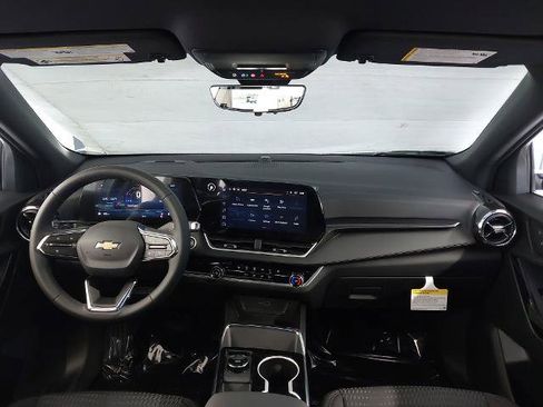 New 2026 Chevrolet Equinox LT w/ Safety and Technology Package image 5