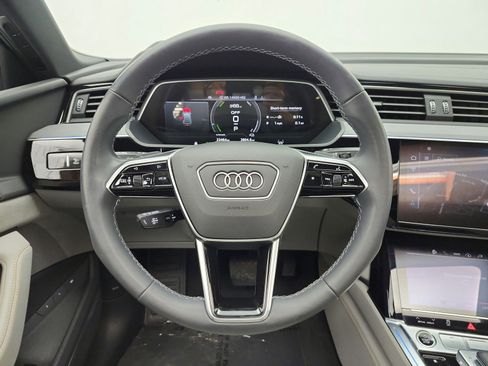 Used 2024 Audi Q8 e-tron Prestige w/ Prestige Package image 23