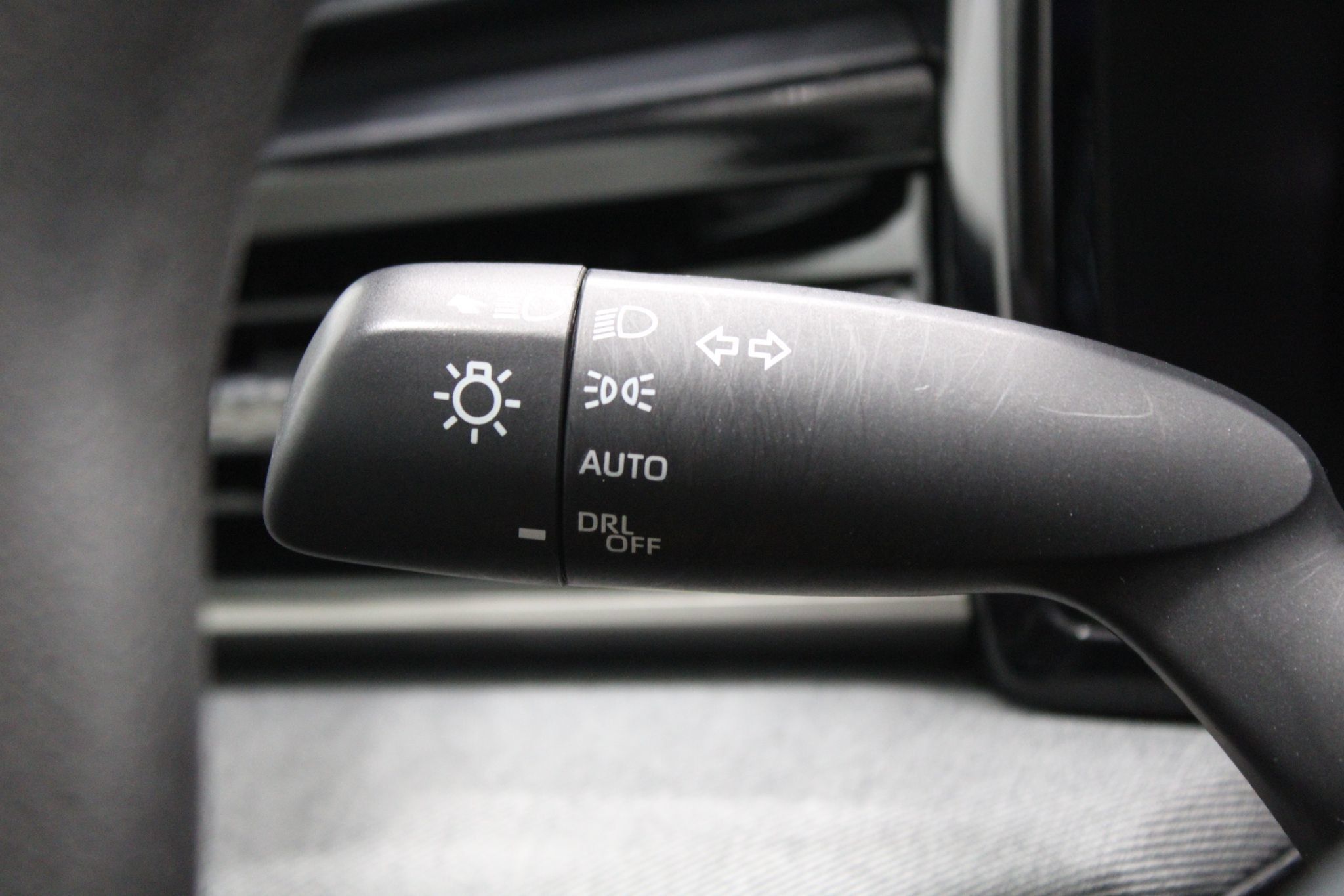 Used 2025 Toyota Camry LE FWD image 39