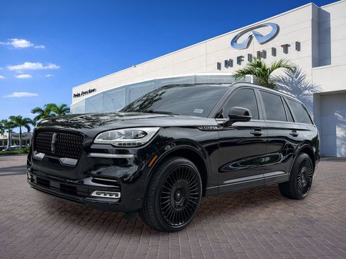 Used 2023 Lincoln Aviator Black Label w/ Jet Package AWD/4WD image 3