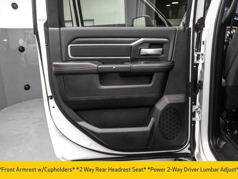 Used 2025 RAM 2500 Big Horn image 36