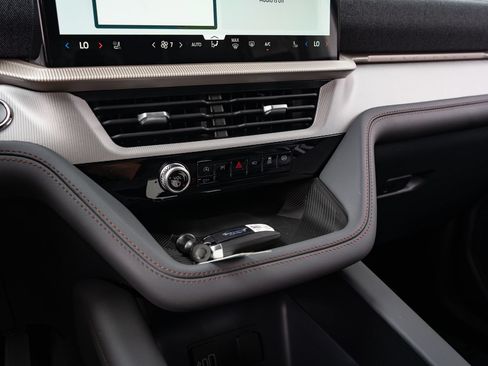 New 2026 Ford Explorer Active w/ Active Comfort Package RWD image 26