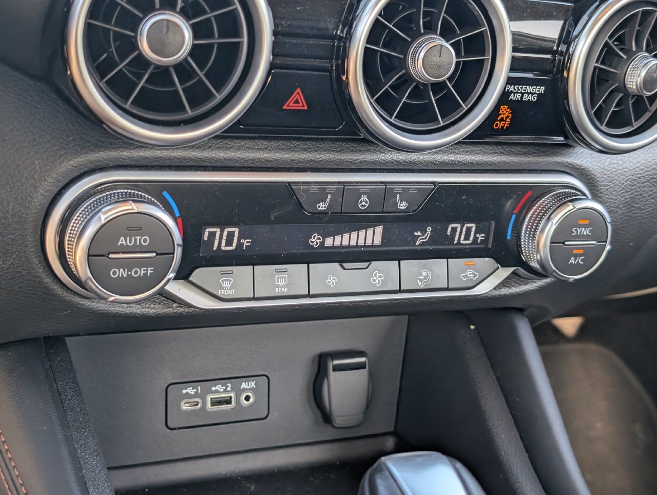 Used 2022 Nissan Sentra SR w/ SR Premium Package FWD image 17
