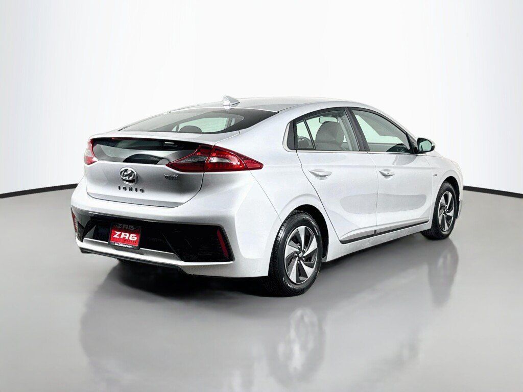 Used 2017 Hyundai Ioniq SEL w/ Tech Package 02 FWD image 5