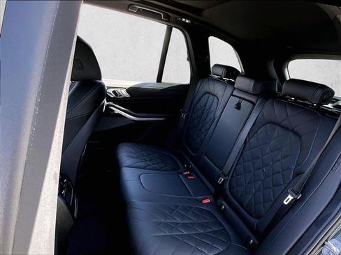 Used 2026 BMW X5 sDrive40i w/ M Sport Package RWD image 25