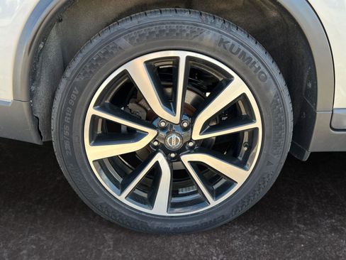 Used 2019 Nissan Rogue SL FWD image 26