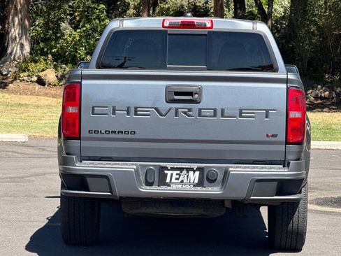 Used 2022 Chevrolet Colorado LT w/ LT Convenience Package AWD/4WD image 5