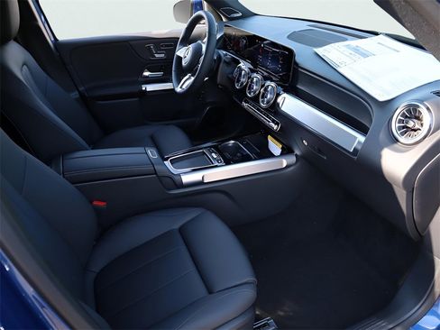New 2026 Mercedes-Benz GLB 250 4MATIC image 15