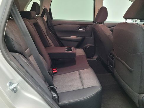 Used 2024 Nissan Rogue SV image 19