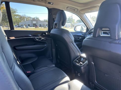 Used 2018 Volvo XC90 T6 Momentum w/ Convenience Package image 14