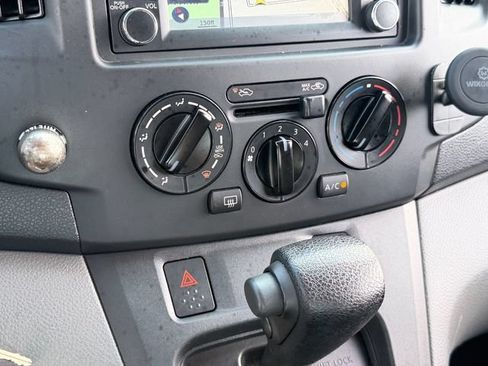 Used 2017 Nissan NV200 SV w/ Technology Package FWD image 19