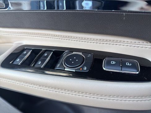 Used 2022 Lincoln Corsair AWD w/ Premium Package image 15