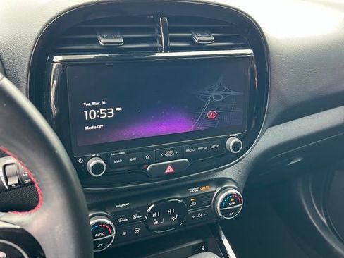 Certified 2023 Kia Soul GT-Line FWD image 19
