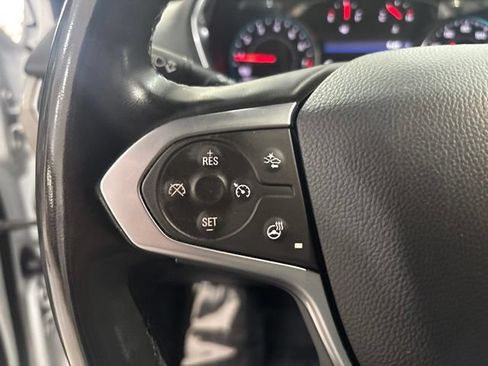 Used 2023 Chevrolet Traverse LT AWD/4WD image 18