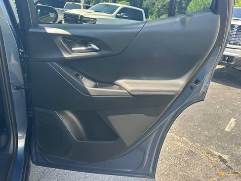 Used 2026 Chevrolet Equinox LT FWD image 17