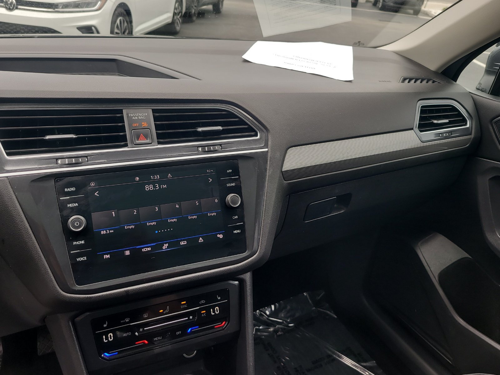 Used 2022 Volkswagen Tiguan SE w/ Panoramic Sunroof Package FWD image 20