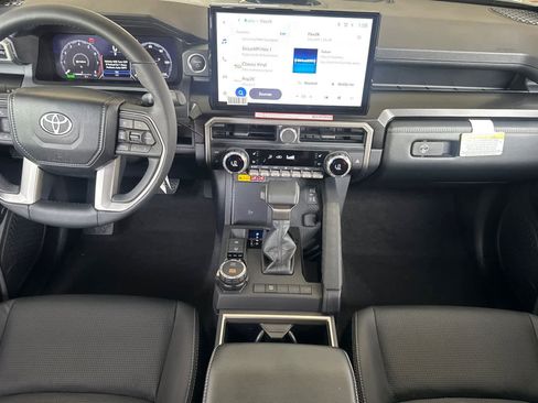New 2026 Toyota 4Runner Limited AWD/4WD image 3