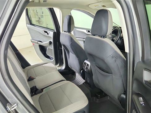 Used 2022 Ford Escape SE w/ Convenience Package image 38