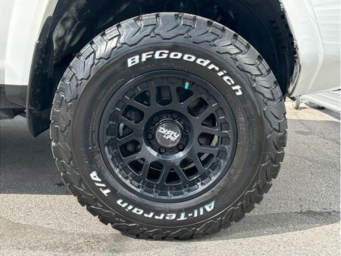 Used 2019 Toyota 4Runner TRD Off-Road Premium image 25