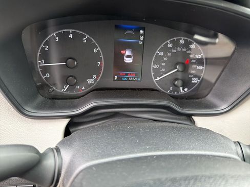 Used 2024 Toyota Corolla LE image 12