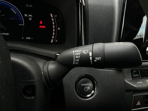 Used 2025 Toyota Camry LE image 35