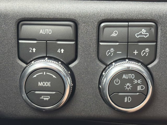 Used 2026 GMC Sierra 1500 SLT AWD/4WD image 25