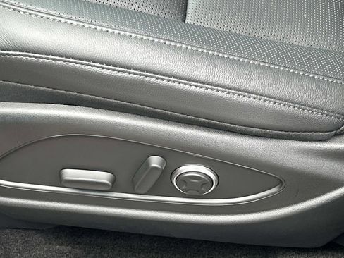 New 2026 Hyundai Palisade Limited FWD image 16