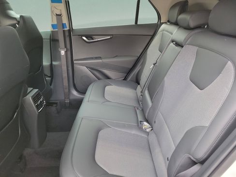 New 2026 Kia Niro EX FWD image 6