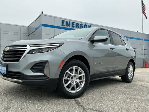Used 2023 Chevrolet Equinox LT AWD/4WD image 2