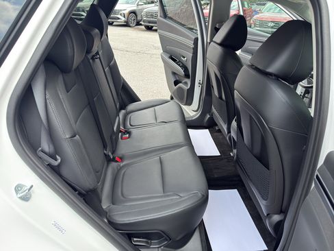 Certified 2023 Hyundai Tucson Limited AWD/4WD image 17