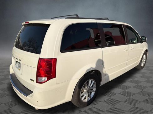 Used 2013 Dodge Grand Caravan SXT image 4
