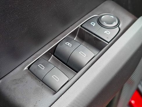 New 2026 GMC Canyon Elevation w/ Convenience Package image 13