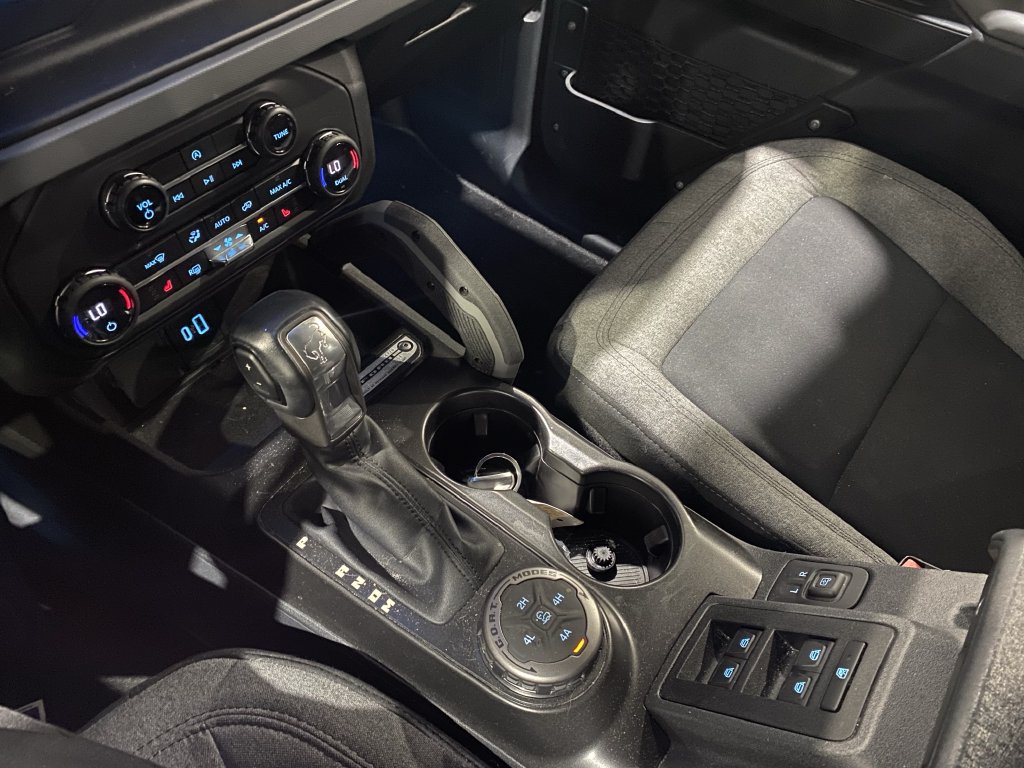 Used 2023 Ford Bronco Big Bend w/ Sasquatch Package AWD/4WD image 8