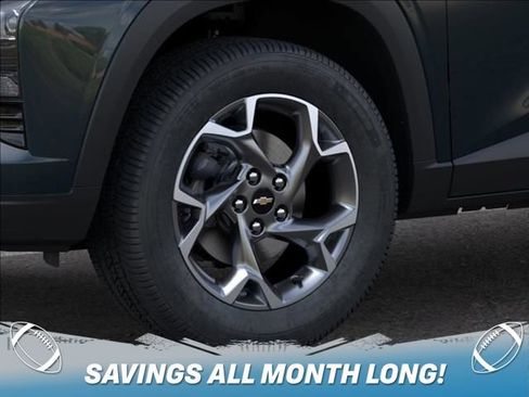 New 2026 Chevrolet Trax LT w/ Driver Confidence Package FWD image 9