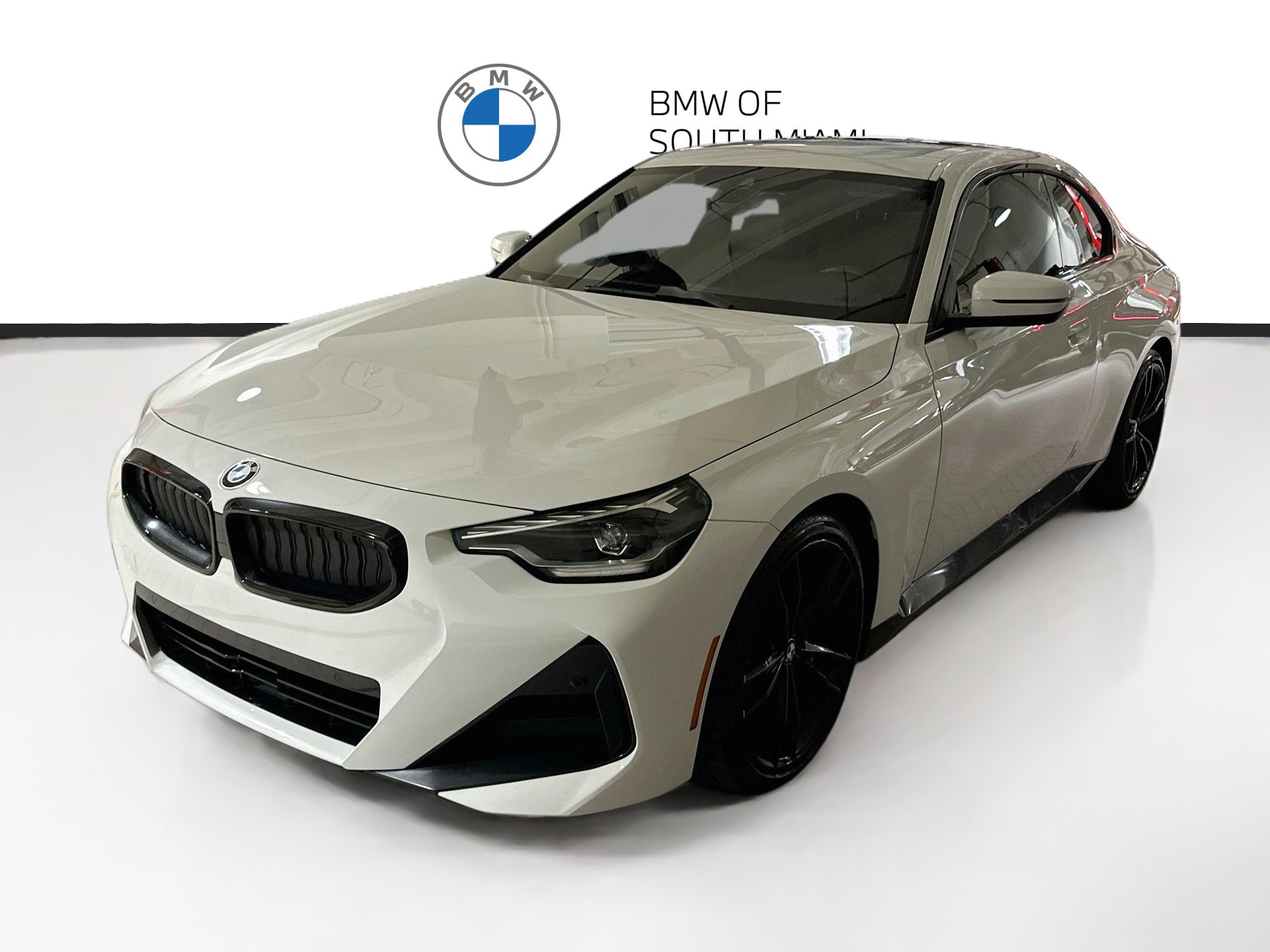 Used 2022 BMW 230i Coupe w/ M Sport Package RWD image 3